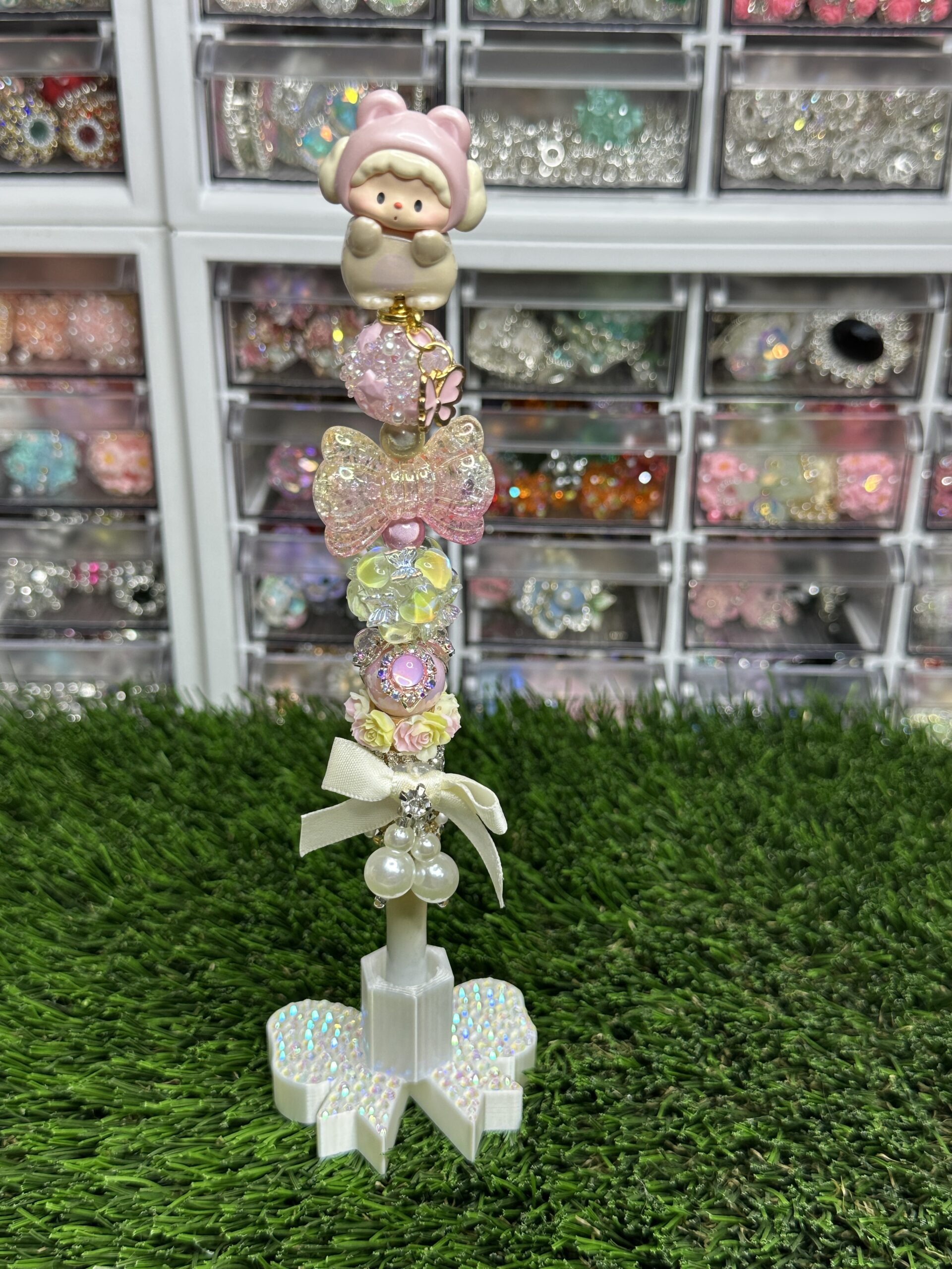 IMG_5597 Yellow Lulu Dog Beaded Pen - Image 1